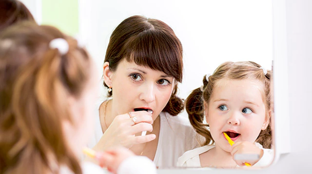 Hướng dẫn chế độ chăm sóc răng miệng cho trẻ sau khi niềng răng